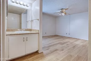 Photo #2: 6266028 Listing 