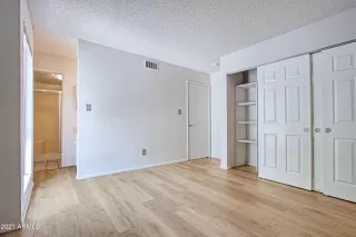 Photo #4: 6266028 Listing 