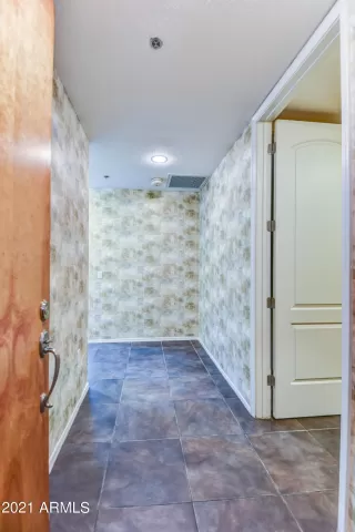 Photo #4: 6266180 Listing