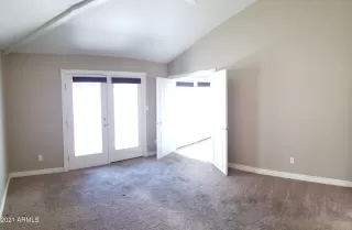 Photo #6: 6266386 Listing