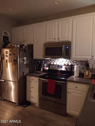 Photo #5: 6266420 Listing