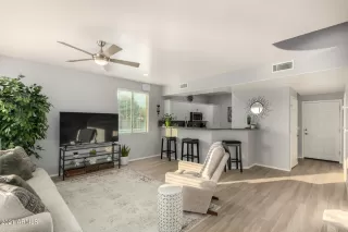 Photo #3: 6266488 Listing