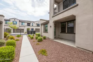 Photo #4: 6266649 Listing