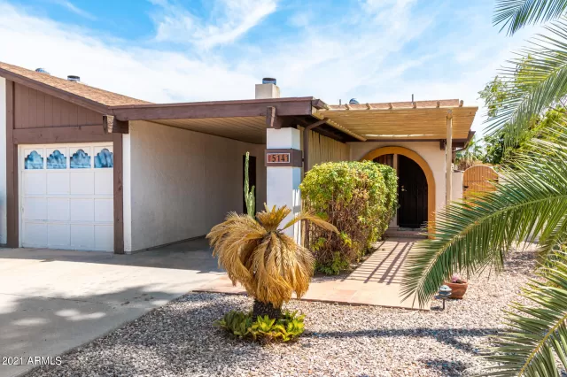 MLS: 6266920 Condo For Sale