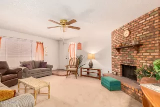 Photo #3: 6266920 Listing