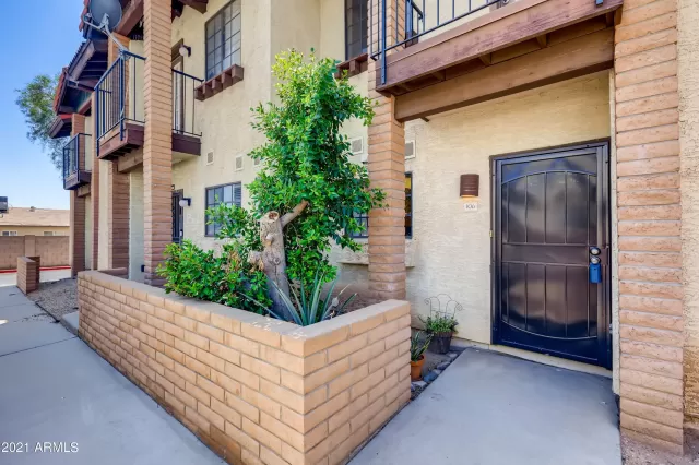 MLS: 6266990 Condo For Sale