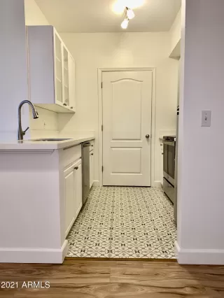 Photo #3: 6267077 Listing 