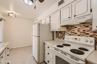 Photo #4: 6267109 Listing