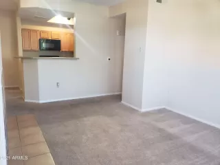 Photo #6: 6267134 Listing