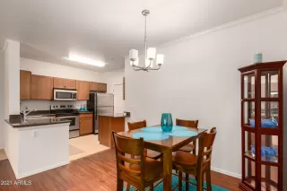 Photo #6: 6267189 Listing