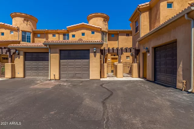 MLS: 6267198 Condo For Sale