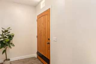 Photo #4: 6267198 Listing