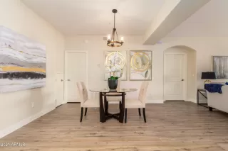 Photo #6: 6267198 Listing