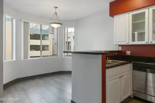 Photo #5: 6267250 Listing