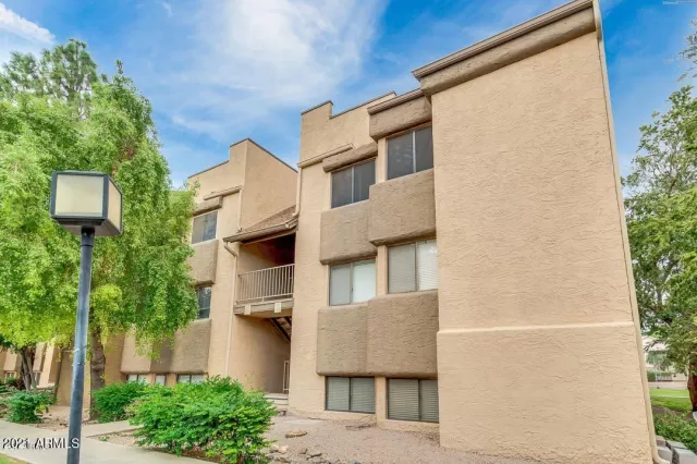 MLS: 6267377 Condo For Sale