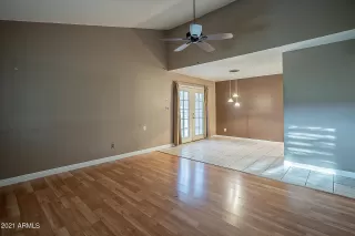 Photo #4: 6267396 Listing