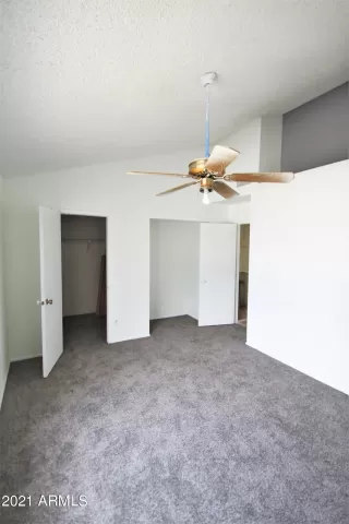 Photo #6: 6267971 Listing