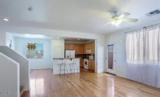 Photo #4: 6267976 Listing