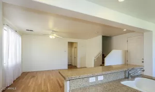 Photo #5: 6267976 Listing