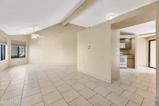 Photo #5: 6268121 Listing