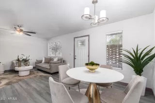 Photo #6: 6268546 Listing