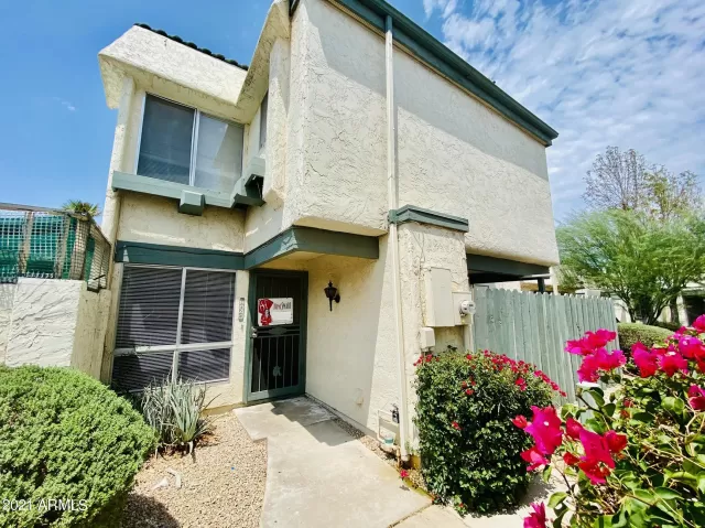 MLS: 6268579 Condo For Sale