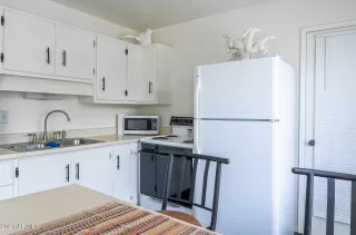 Photo #2: 6268642 Listing