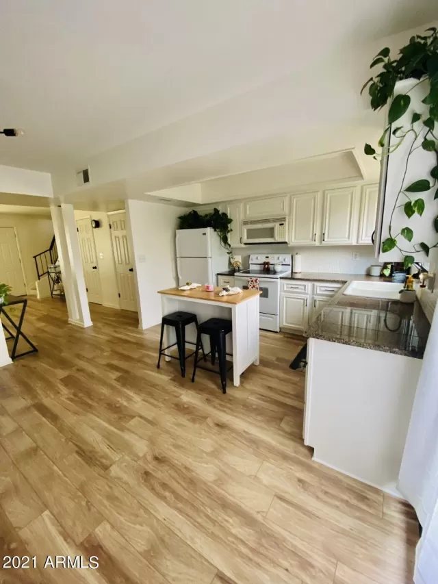 MLS: 6268667 Condo For Sale