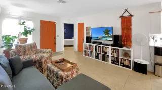 Photo #5: 6268786 Listing