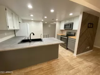 Photo #6: 6268842 Listing