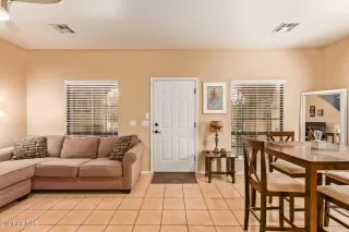 Photo #4: 6268875 Listing