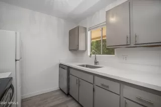 Photo #3: 6268902 Listing 