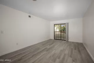 Photo #5: 6268902 Listing 