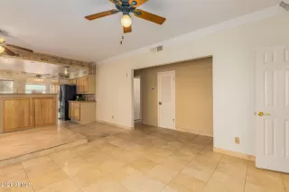 Photo #6: 6269075 Listing