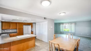 Photo #6: 6269120 Listing 