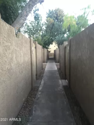 Photo #5: 6269236 Listing