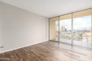 Photo #6: 6269360 Listing 