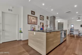 Photo #6: 6269511 Listing