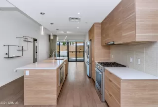 Photo #5: 6269671 Listing