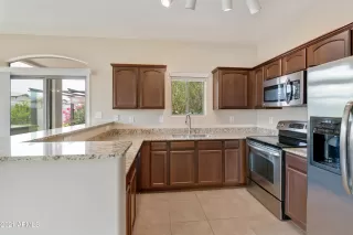 Photo #3: 6269835 Listing 