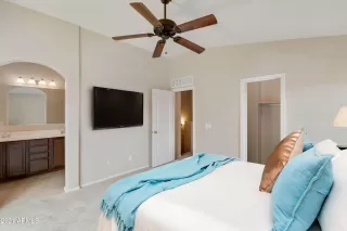 Photo #6: 6269835 Listing 