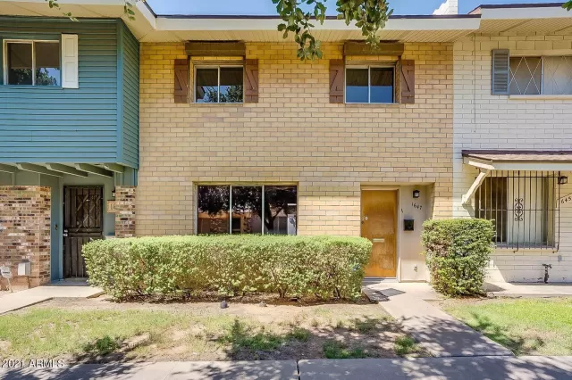 MLS: 6270301 Condo For Sale