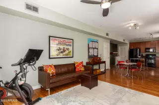 Photo #6: 6270410 Listing