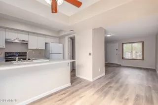 Photo #5: 6270419 Listing