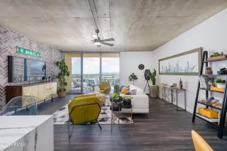 Photo #1: 6270446 Listing