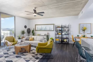 Photo #4: 6270446 Listing