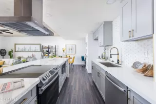 Photo #6: 6270446 Listing