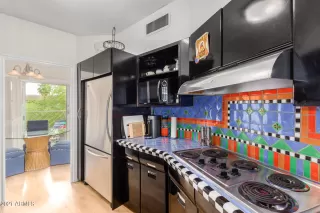 Photo #6: 6270479 Listing