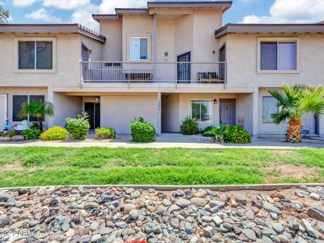 MLS: 6270548 Condo For Sale