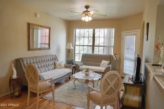 Photo #4: 6270626 Listing